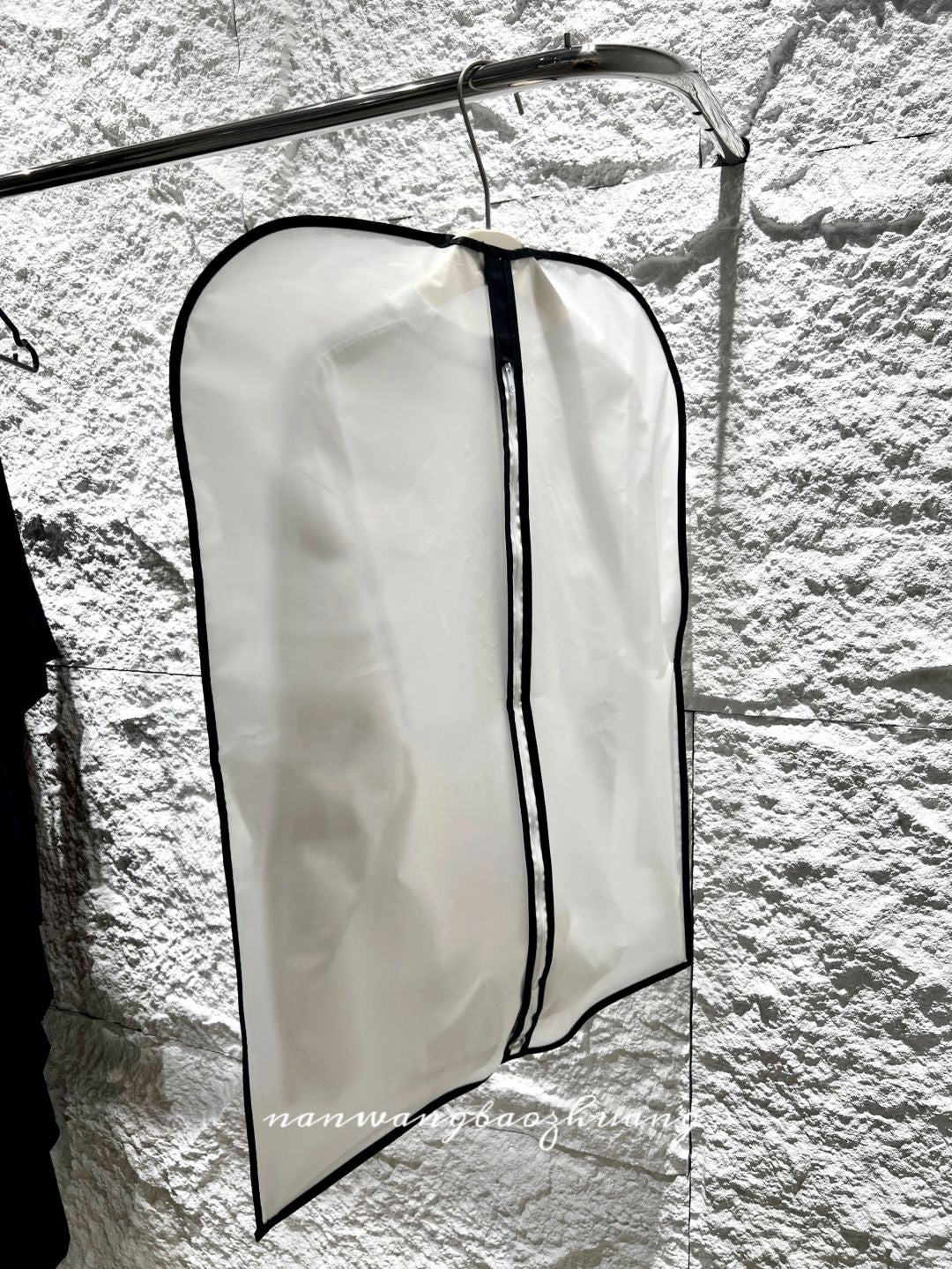High-end clothing dust bags