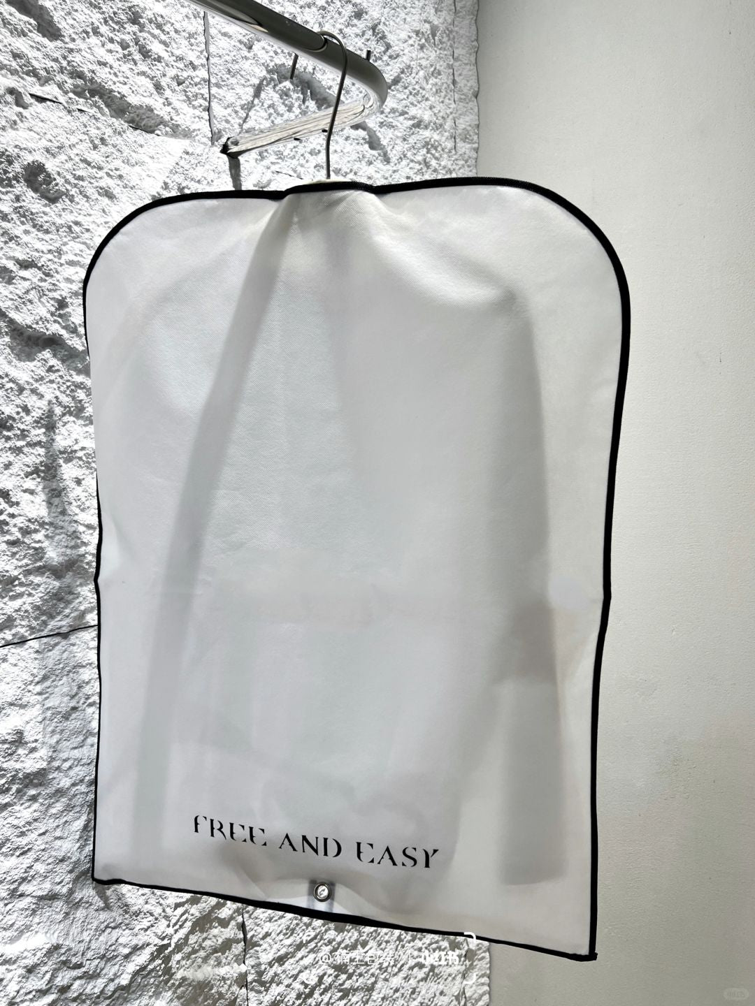 High-end clothing dust bags