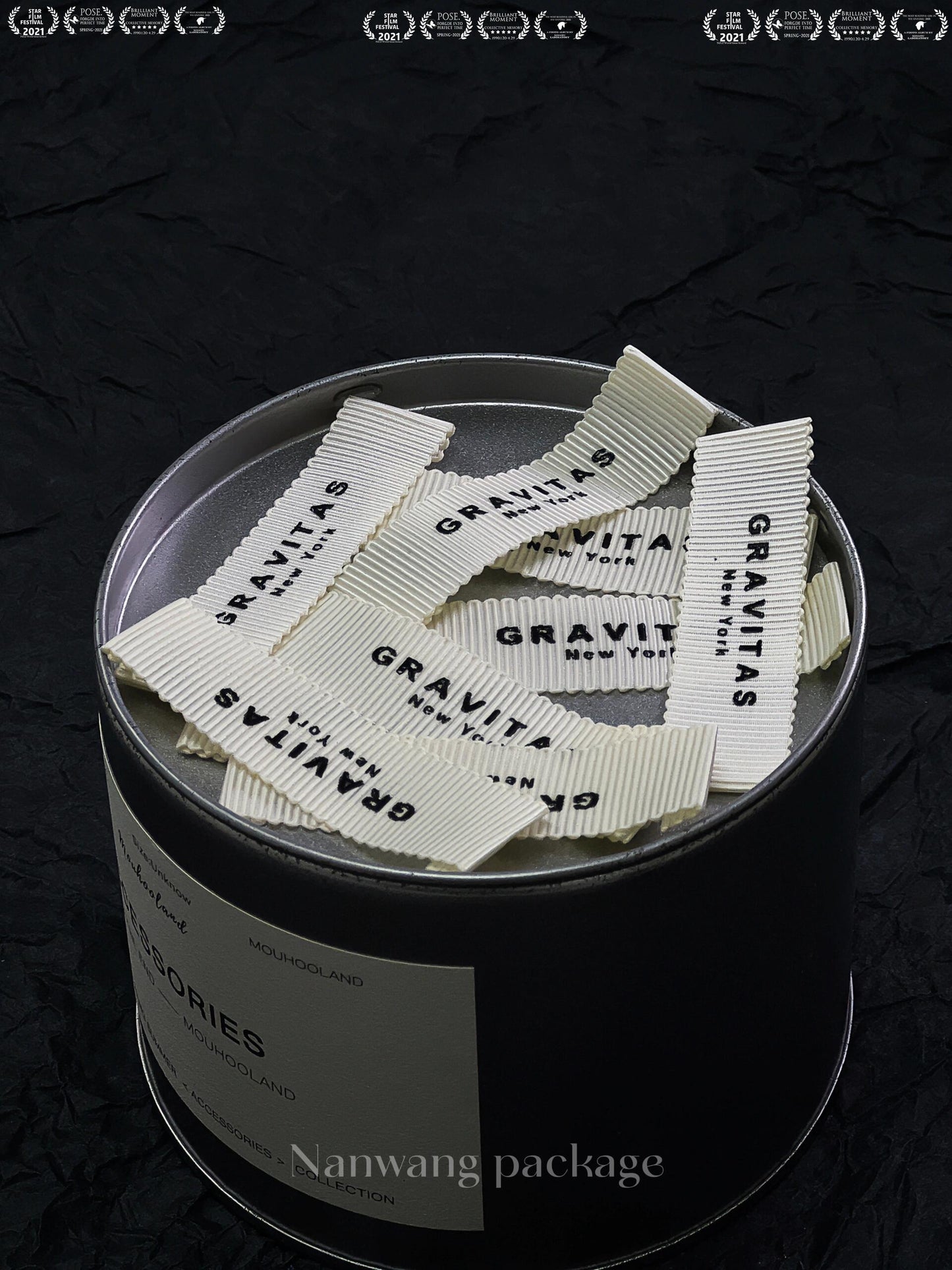 Thick thread printing ink collar label