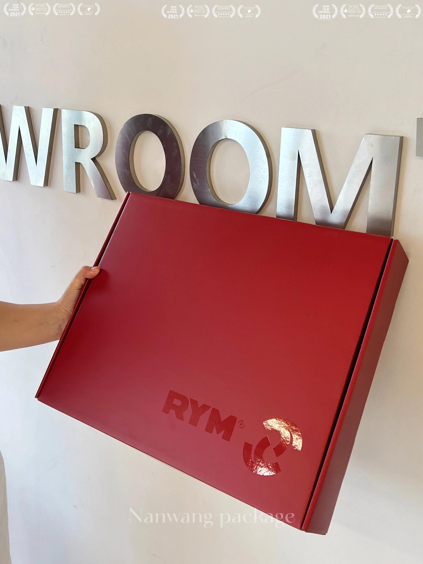 "Red" Won’t Go Unnoticed❗ Dominant Screen-Taking Colorful Airplane Boxes Launching Now~