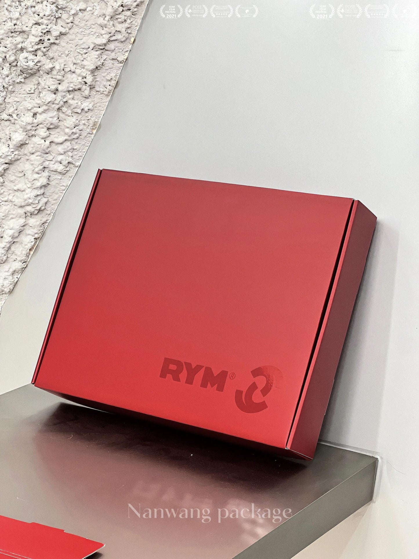 "Red" Won’t Go Unnoticed❗ Dominant Screen-Taking Colorful Airplane Boxes Launching Now~