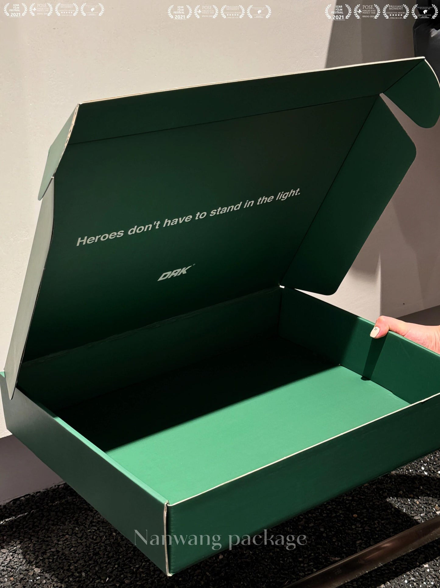 Dark green double-sided printing packaging box